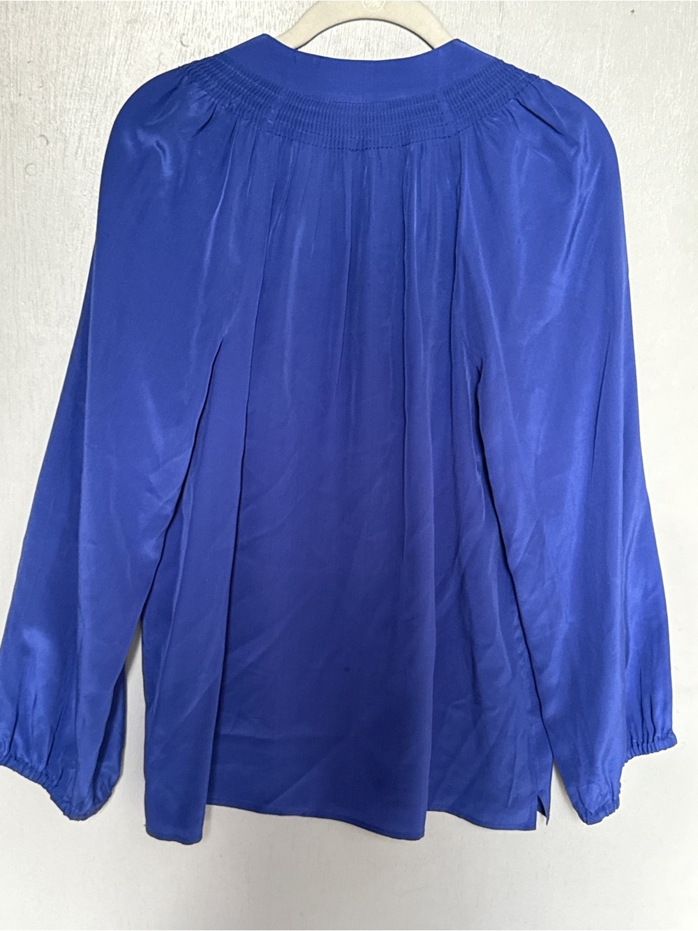 Lilly Pulitzer Elsa Silk Blouse in Brilliant Blue size Medium EUC - Picture 6 of 6